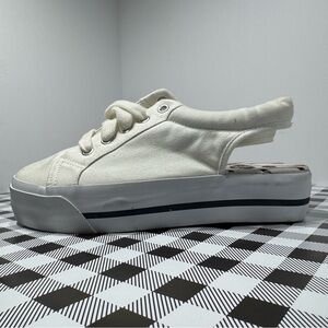 City Sneaks White Platform Sneakers Size 7 | Y2K Casual Canvas Shoes